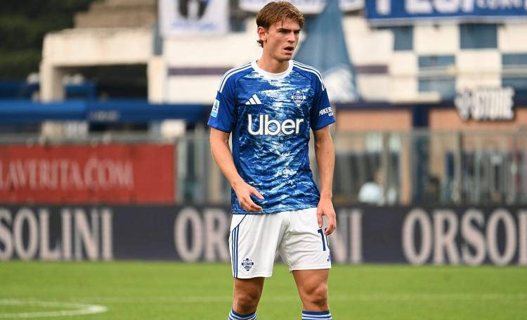 意甲一日综述：米兰遭比萨逼平，阿莱格里不满；国米欲购尼科-帕斯